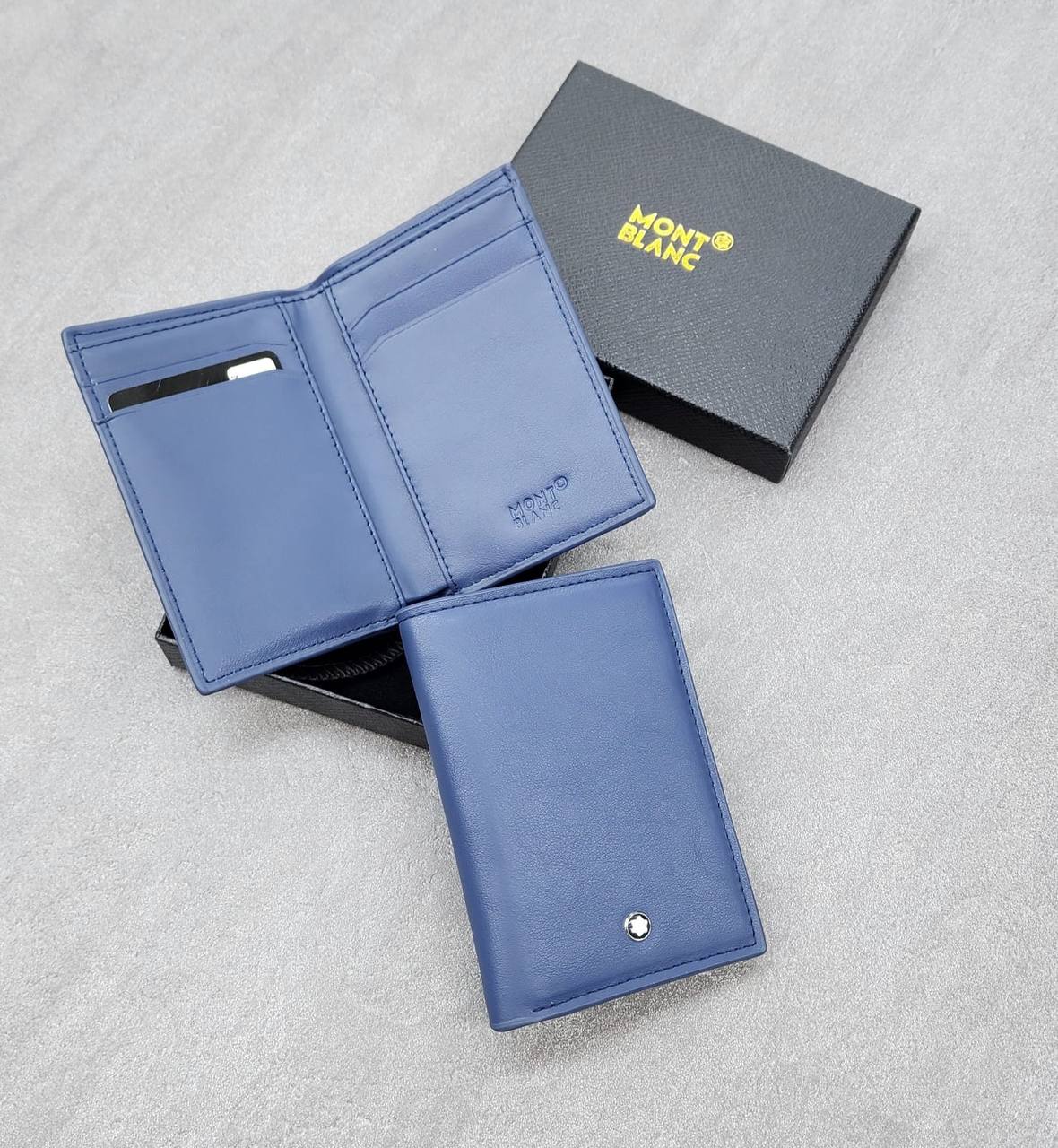 Mont Blanc wallet for men soft leather 
45 dhs❣️

Zain59
♥️♥️♥️