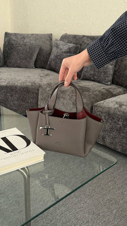TODS
100 dhs✅

Zain143
♥️♥️♥️