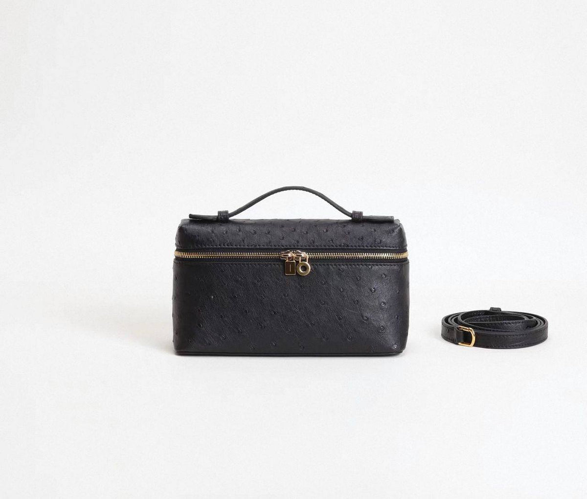 Loro piana

95 dhs🇦🇪🇦🇪

size：19cm

GOOD-quality 
with box

Zain35
♥️♥️♥️