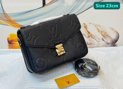 LV

Good quality 

with box 
115 dhs🇦🇪🇦🇪

Zain186
♥️♥️♥️