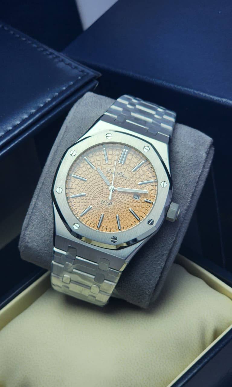 Louis Hilano watch for men good quality 
230 dhs🪙🖤

Zain59
♥️♥️♥️
