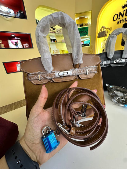 Hermes


120 dhs

Zain72


♥️♥️♥️

Zc