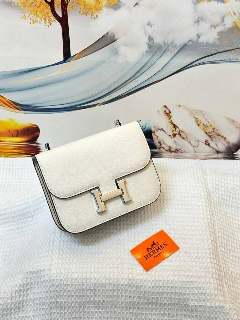 HERMES
Best quality with box
100 dhs💓
size 19CM

Zain290
♥️♥️♥️