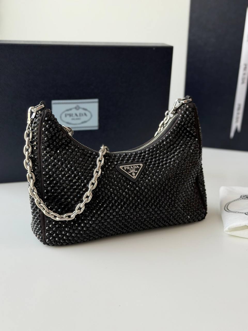 Prada
*vip quality 22 cm*
950 dhs🌺

Zain257
♥️♥️♥️