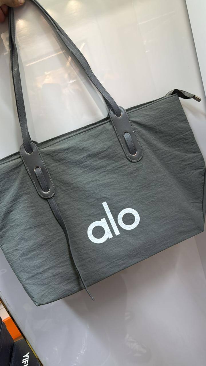 Alo
New
55 dhs🪙🌨️

Zain40
♥️♥️♥️
