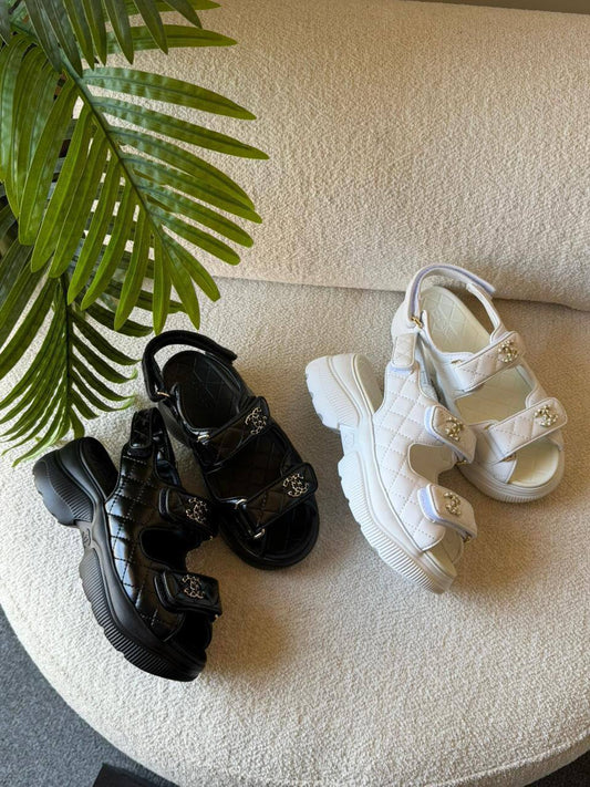 CHANEL 
SuperMaster Quality 💯
450 dhs✅
Size: 36-41💥

Zain171
♥️♥️♥️