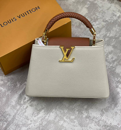 LV
Master 💓💓
Small 260 dhs✅
Big     270 dhs✅

Zain175
♥️♥️♥️