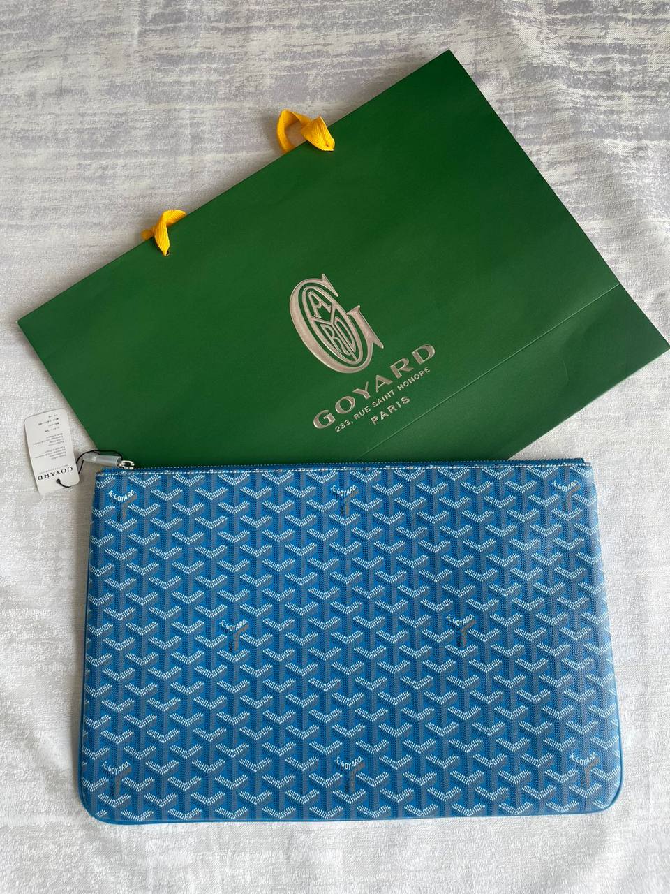 GOYARD                                                                *File bag*                                                                                
*30 cm*
*Super Master quality*       
300 dhs🪙🖤

Zain179
♥️♥️♥️