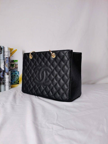 Chanel
Master
Soft Leather
370 dhs🪙🌨️

Zain228
♥️♥️♥️