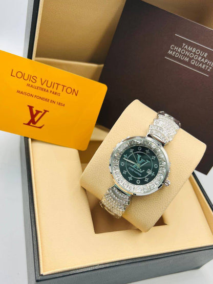 LV Ladies 
55 dhs🪙💚

Zain08
♥️♥️♥️