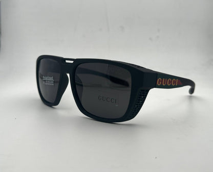 Gucci
Sunglasses 🕶️ 
Good quality 💯 
With master Box 🗃️ 
50 dhs💓

Zain273
♥️♥️♥️