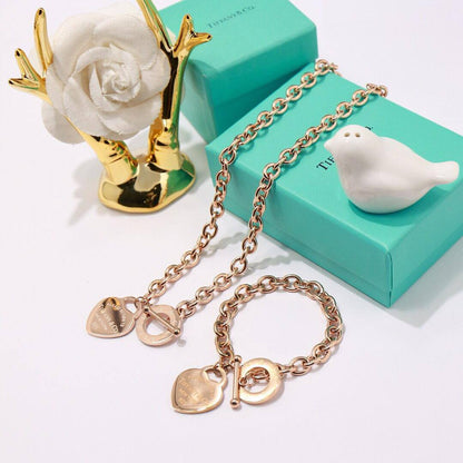 TIFFANY SET 
NECKLACE BRACELET

105 DHS✅
WITH BOX AND PAPER BAG🛍️🎁

Zain89
♥️♥️♥️