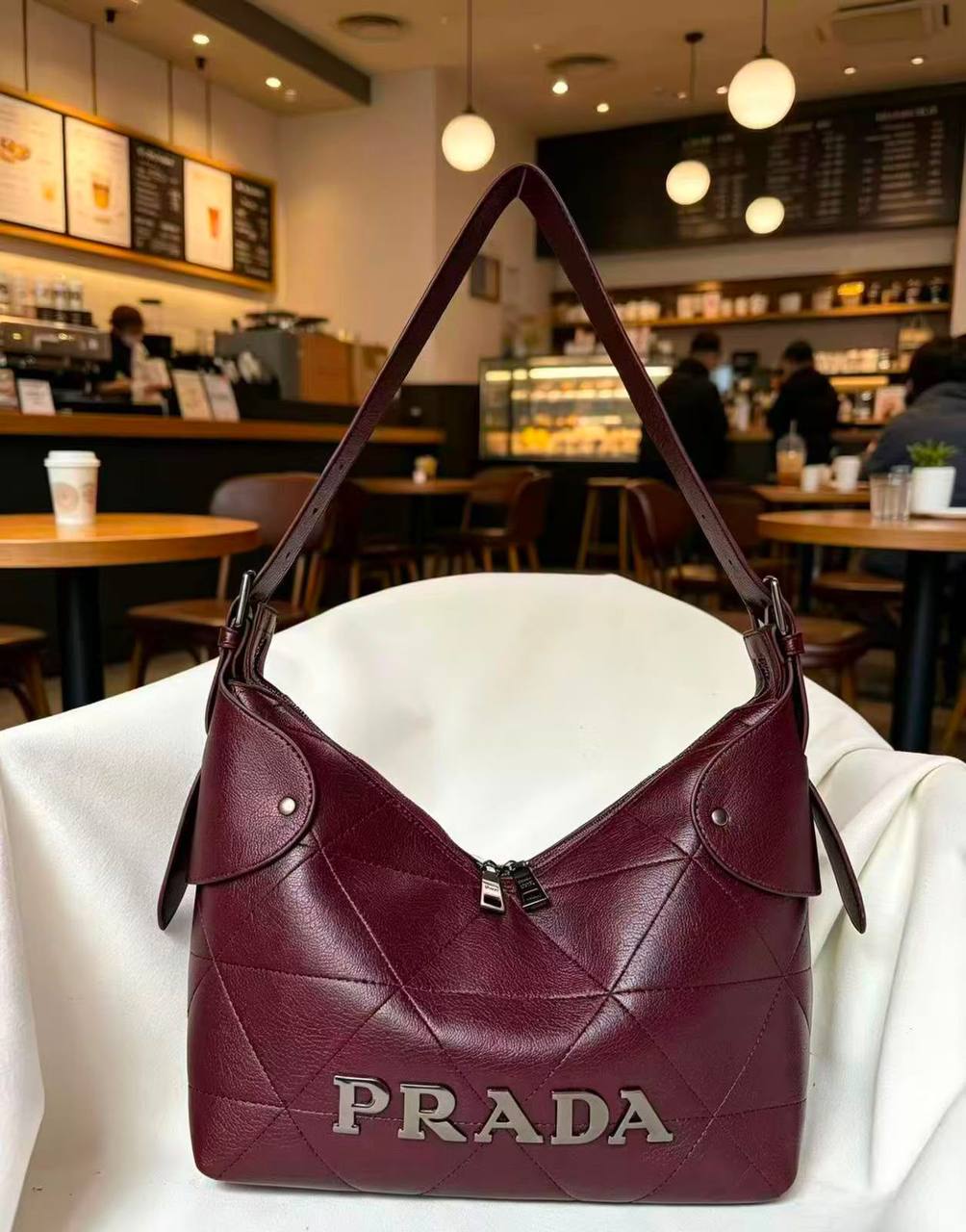 Prada
110 dhs💓

Zain253
♥️♥️♥️