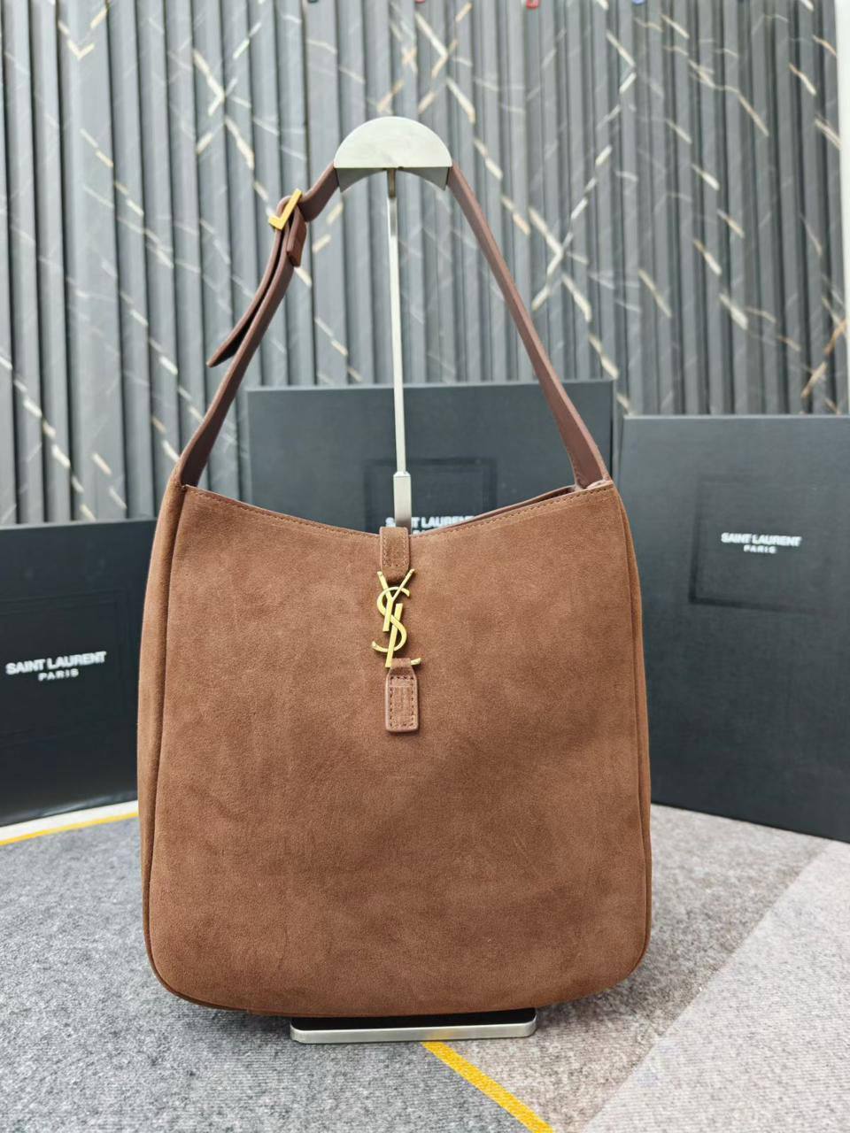 YSL 
Master +++
For Price 👇 WTSP Text Zain 0568585901

Zain142
♥️♥️♥️