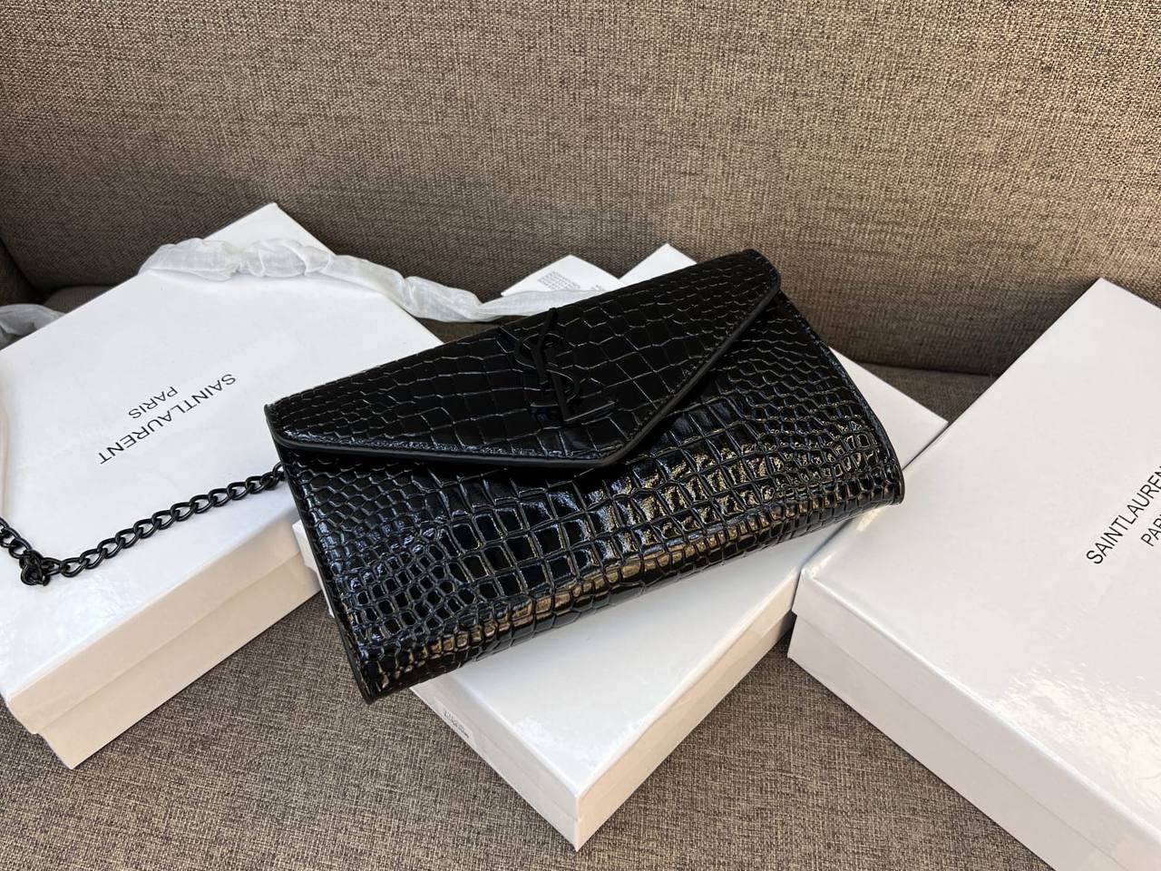 Bags
95 dhs🇦🇪🇦🇪
high quality With box23cm

Zain26
♥️♥️♥️