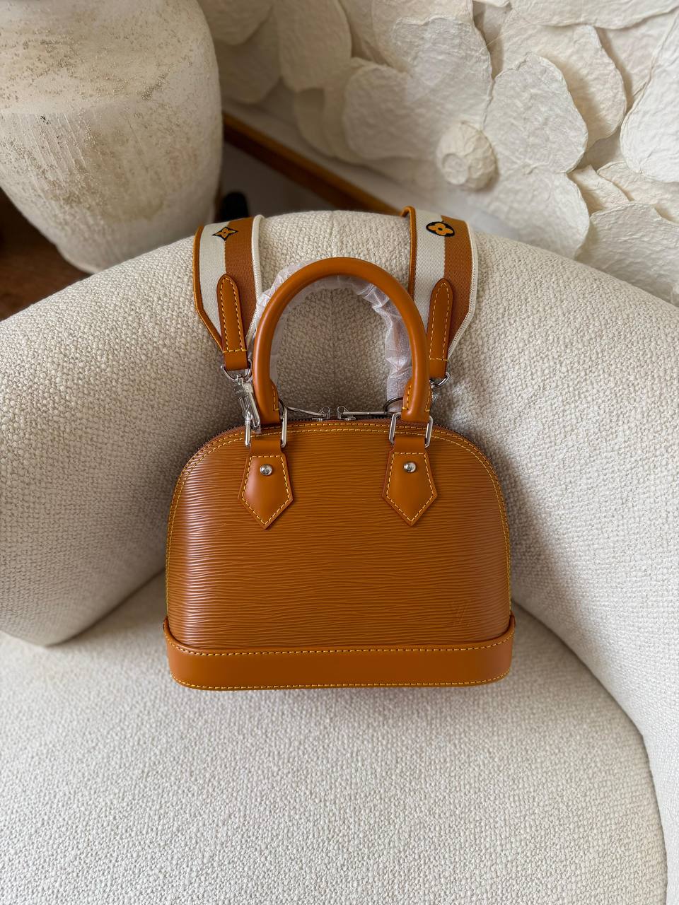 LV
𝑳𝒐𝒖𝒊𝒔 𝑽𝒖𝒊𝒕𝒕𝒐𝒏 
𝑨𝒍𝒎𝒂 
23 𝒄𝒎
𝑨𝒗𝒂𝒊𝒍𝒂𝒃𝒍𝒆 𝒏𝒐𝒘
For Price 👇 WhatsApp✅
0568585901 
0507557372
0552275751 Owner Zain 👌

Zain257
♥️♥️♥️