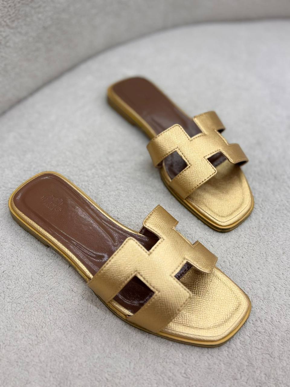 Hermes 
100 dhs✅
Size 36-42

Zain55
♥️♥️♥️