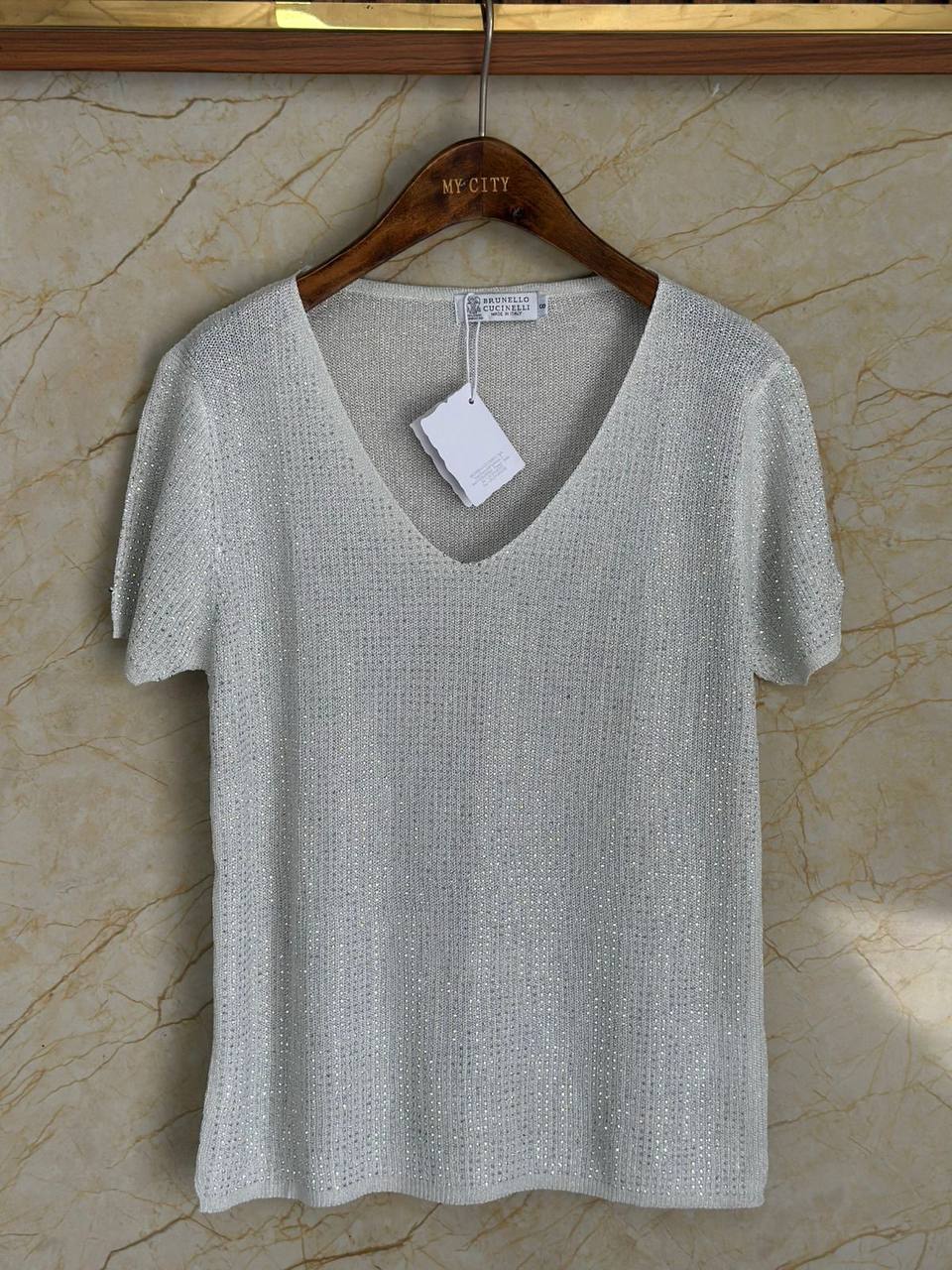 BRUNELLO CUCINELLI
Women’s Tshirt
Master Quality 
SML
350 dhs✅

Zain276
♥️♥️♥️