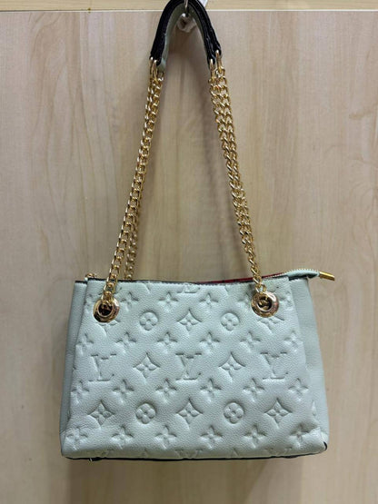 🎉 Offer 🎊  LV Surene
1⃣️ First quality
Size: 23 * 14 cm
70 dhs🪙🌨️
Limit Stock ⛔️⛔️

Zain115
♥️♥️♥️