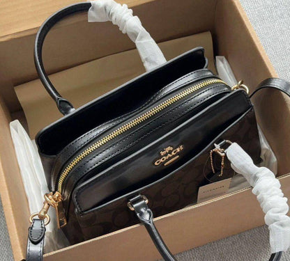 COACH 
 GOOD QUALITY  
100 dhs✅

Zain295
♥️♥️♥️