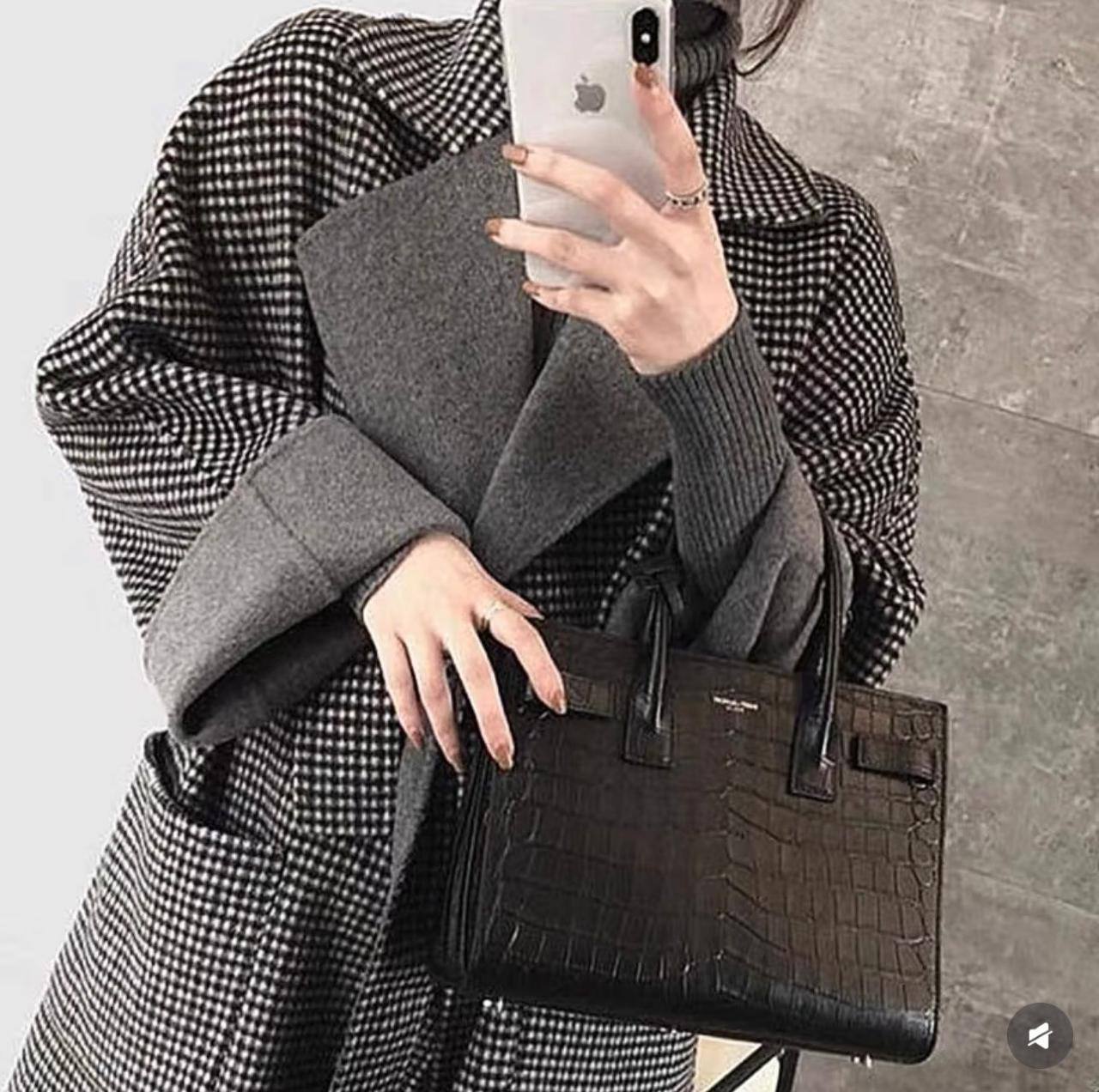 YSL 
COPY ONE 
 26CM 
140 dhs✅

Zain295
♥️♥️♥️