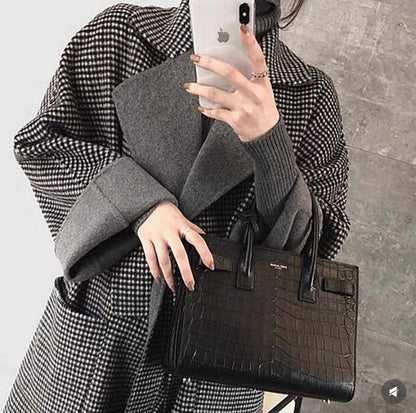 YSL 
COPY ONE 
 26CM 
140 dhs✅

Zain295
♥️♥️♥️