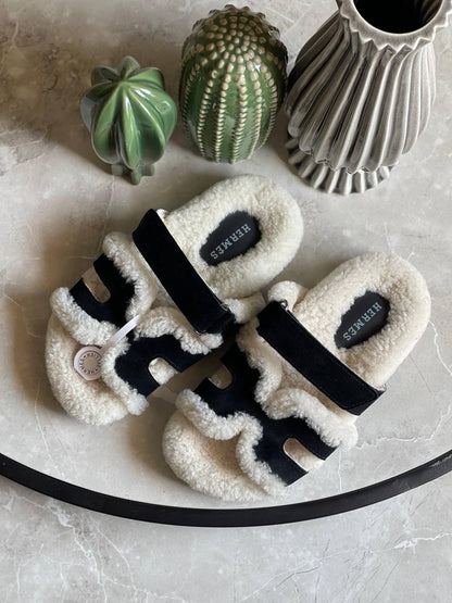 NEW HERMES
*Super master quality*
*Size 36 to 41*
450 dhs🪙💚

Zain113
♥️♥️♥️