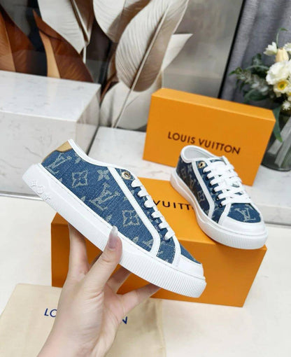 LV SHOES 
140 dhs🪙💕
Size 36 TO 41

Zain40
♥️♥️♥️