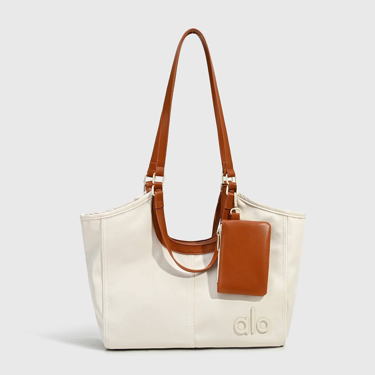 Alo Bags
90 dhs✅
Good-quality 

Zain35
♥️♥️♥️