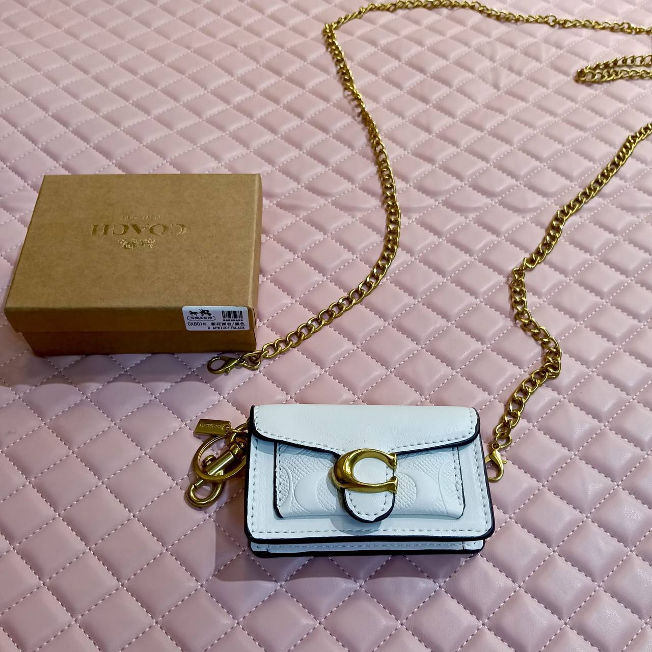 Coach
55 dhs🇦🇪🇦🇪
with box
size mini

Zain26
♥️♥️♥️