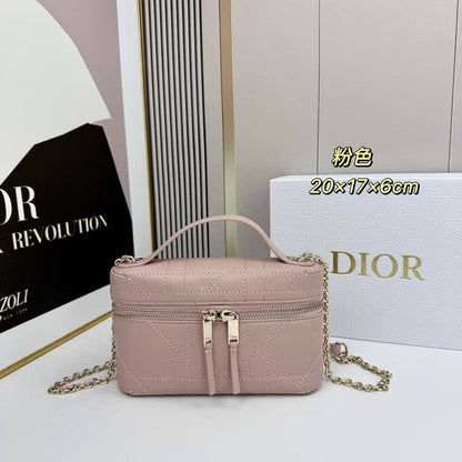Dior
Master❣️❣️
320 dhs🇦🇪🇦🇪

Zain141
♥️♥️♥️