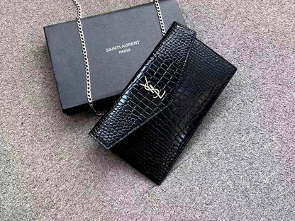 YSL
75 dhs🇦🇪🇦🇪
with box

Zain26
♥️♥️♥️