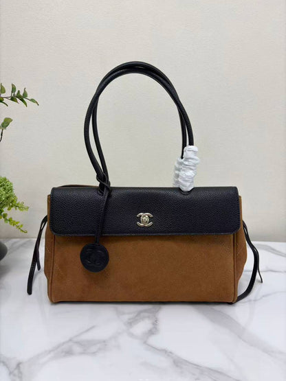 Chanel
Master
330 dhs🇦🇪
#32cm💕🙋‍♂️

Zain228
♥️♥️♥️