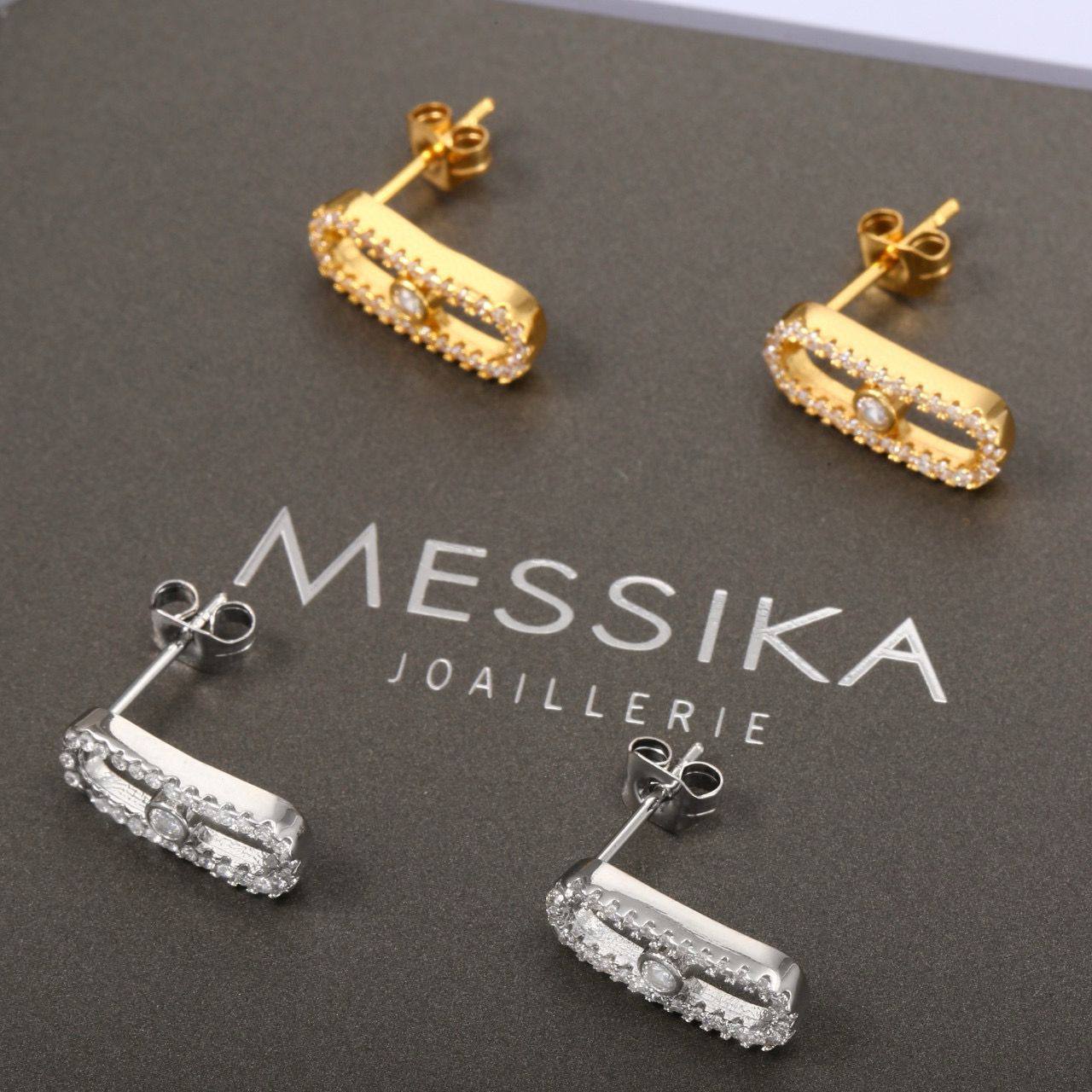Messika SET 🔥*
Necklace ❣️
Earring 🍁
Bracelet 🦋
Ring 💍 size available 👇
6,7,8,9
Master quality 💯
With normal boxes 📦 
140 dhs🌺
With master box 🗃️ 
180 dhs🌺

Zain216
♥️♥️♥️