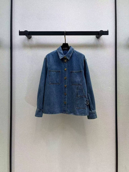 CHANEL NEW
✨VIP QUALITY 😍✨ 
Size : S-M-L-XL
480 dhs🇦🇪🇦🇪

Zain287
♥️♥️♥️