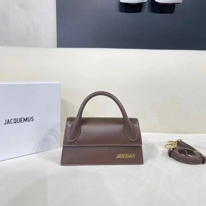 Jacquemus

110 dhs🪙🌨️

Zain143
♥️♥️♥️