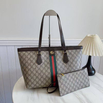 Gucci 
90 dhs💓
Size47cm

Zain06
♥️♥️♥️