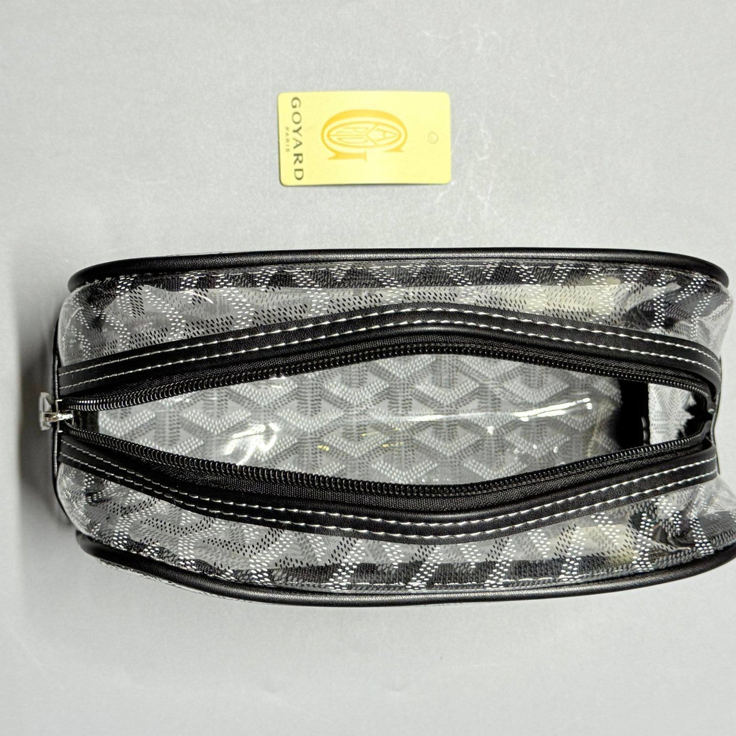 GOYARD 

NEW CAME 
GOOD QUALITY 

75 dhs🌺
SIZE: 21cm

Zain39
♥️♥️♥️