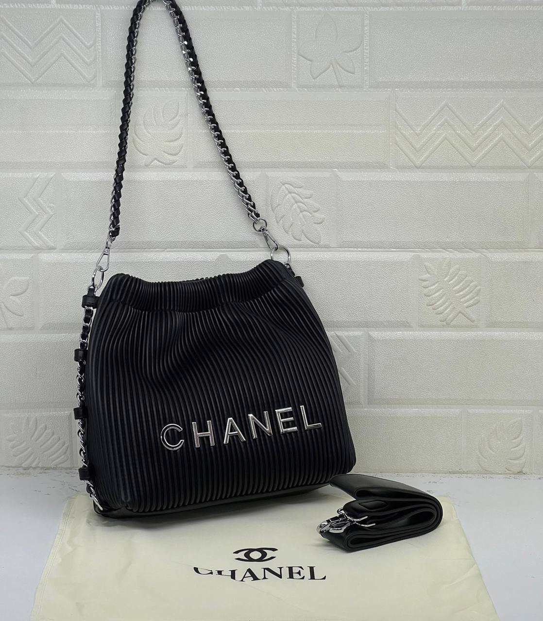 Chanel
105 dhs🪙🖤

Zain13
♥️♥️♥️