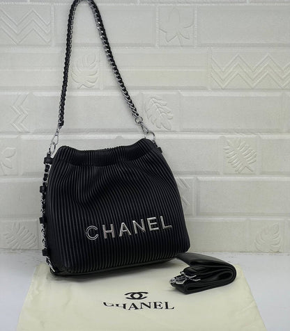 Chanel
105 dhs🪙🖤

Zain13
♥️♥️♥️