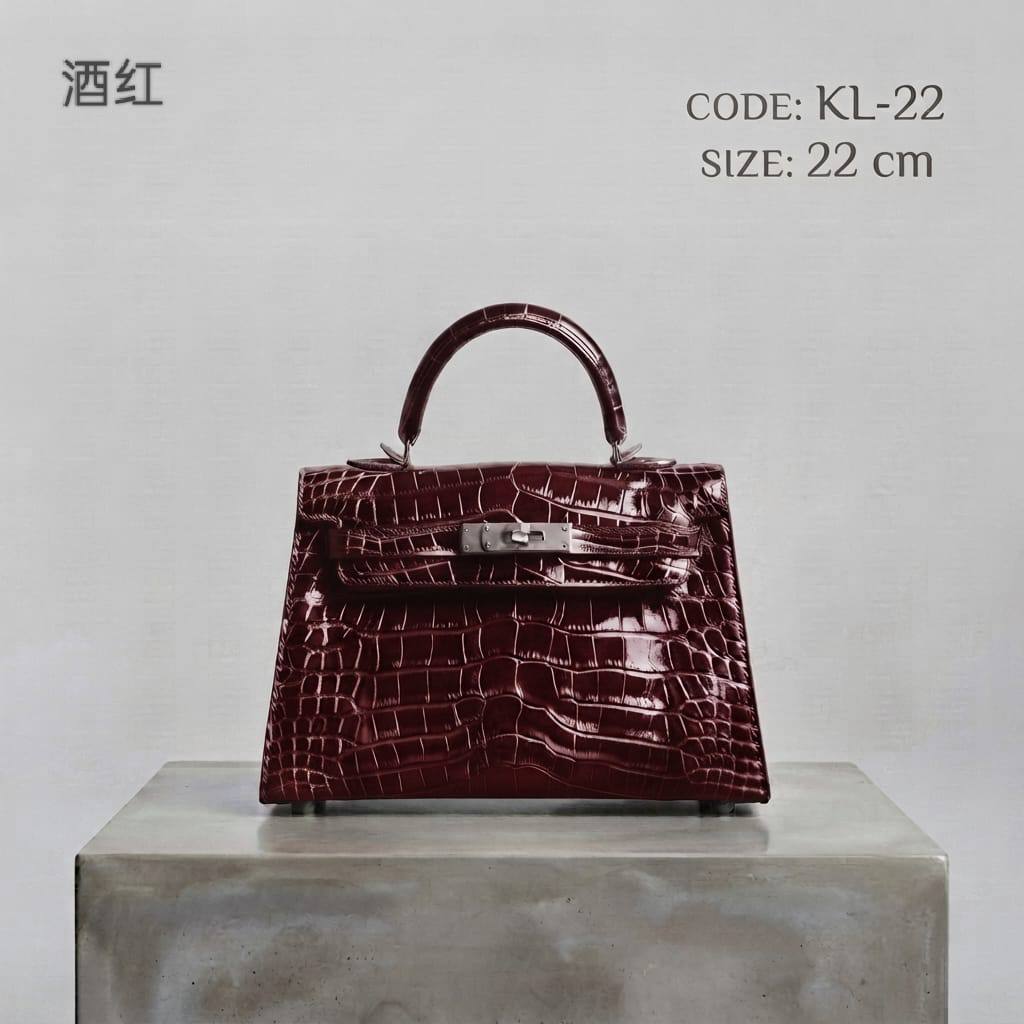 HERMES ᴋᴇʟʟʏ
   ✦ ᴄʀᴏᴄᴏᴅɪʟᴇ ʟᴇᴀᴛʜᴇʀ
          ( sɪʟᴠᴇʀ ʜᴀʀᴅᴡᴀʀᴇ )
ᴡɪᴛʜ ʟᴏɴɢ ʙᴇʟᴛ sᴛʀᴀᴘ
sɪᴢᴇ : 22 cm
ᴡɪᴛʜ BOX

100 dhs🇦🇪🇦🇪

Zain31
♥️♥️♥️