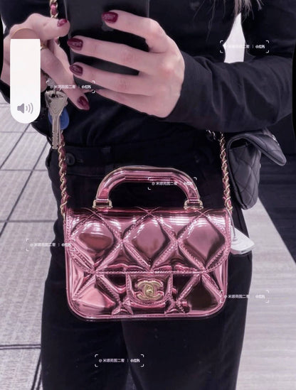 CHANEL

 NEW CAME 
GOOD QUALITY 

WITH BOX
110 dhs🇦🇪🇦🇪

Zain39
Zain295
♥️♥️♥️
