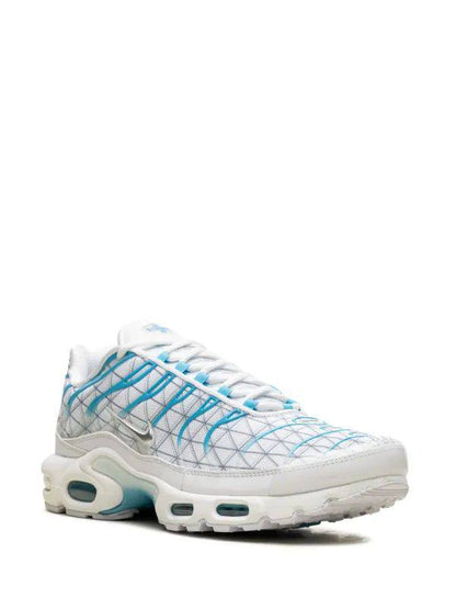 NIKE
Size 40 to 45 
120 dhs✅

Zain183
♥️♥️♥️