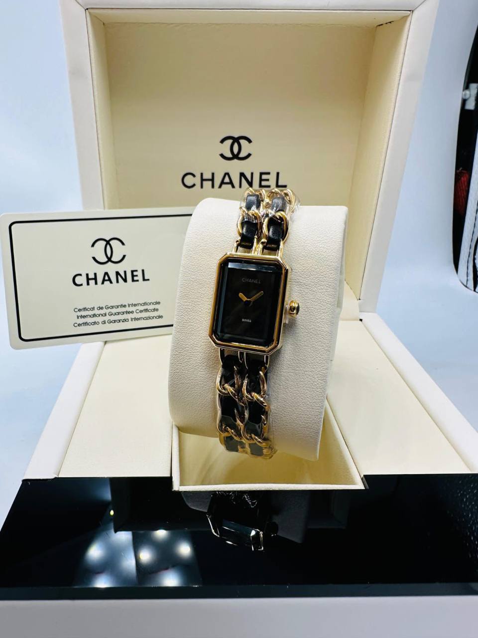 Chanel ladies 
60 dhs🇦🇪🇦🇪

Zain08
♥️♥️♥️