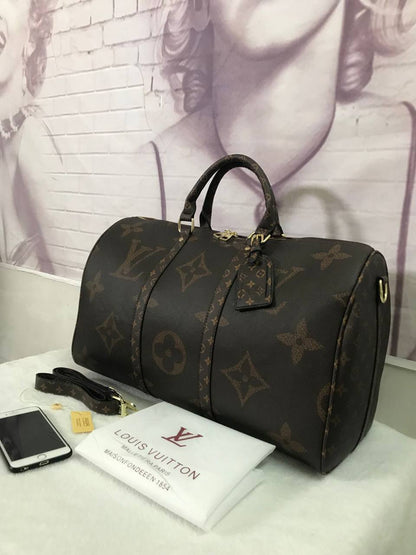 LV 
Travel Bags
140 dhs✅ Glossy
130 dhs✅ Normal

Zain137
♥️♥️♥️