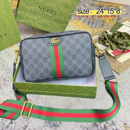 Gucci
✨✨NEW ✨✨
90 dhs🪙🌨️

with box
🎁🎁🎁

Zain38
♥️♥️♥️