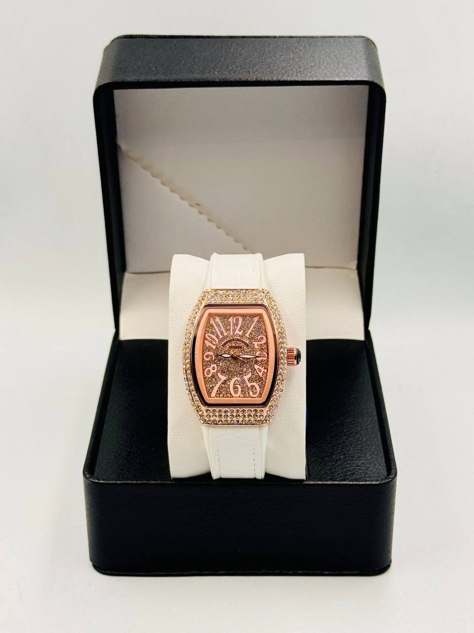FRANCK muller ladies 
65 dhs✅

Zain08
♥️♥️♥️