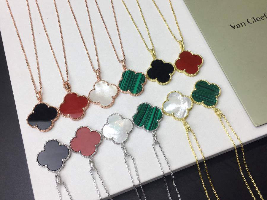 Vca necklace 

70 dhs

Zain89
♥️♥️♥️