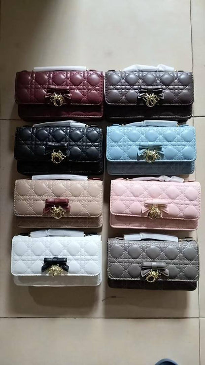 Dior
110 dhs🇦🇪🇦🇪
with box
size 21.5cm

Zain26
♥️♥️♥️