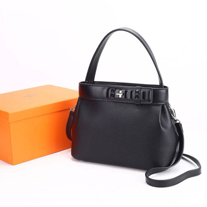 HERMES  

HIGH QUALITY 
WITH BOX 
115 dhs🇦🇪🇦🇪

Zain295
♥️♥️♥️